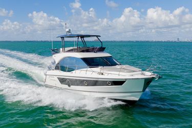 52' Beneteau 2022 Yacht For Sale